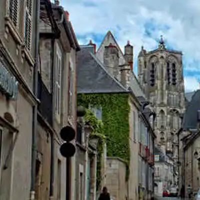 LA PRIMAVERA DI BOURGES