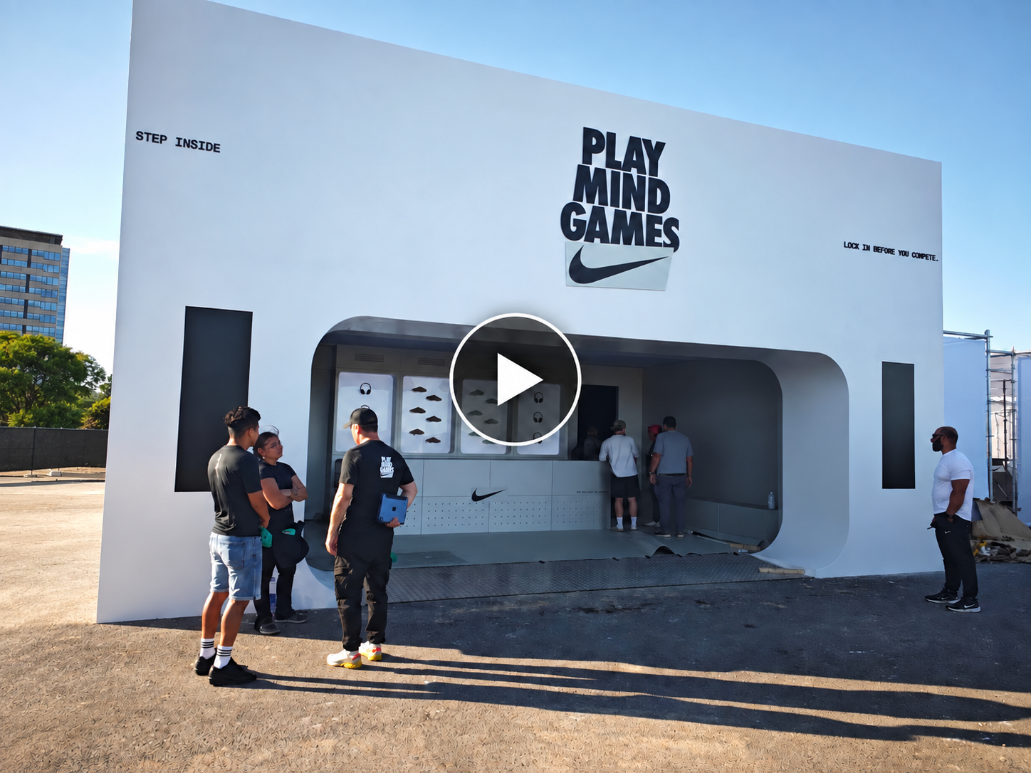 Reproducir vídeo del stand de Nike