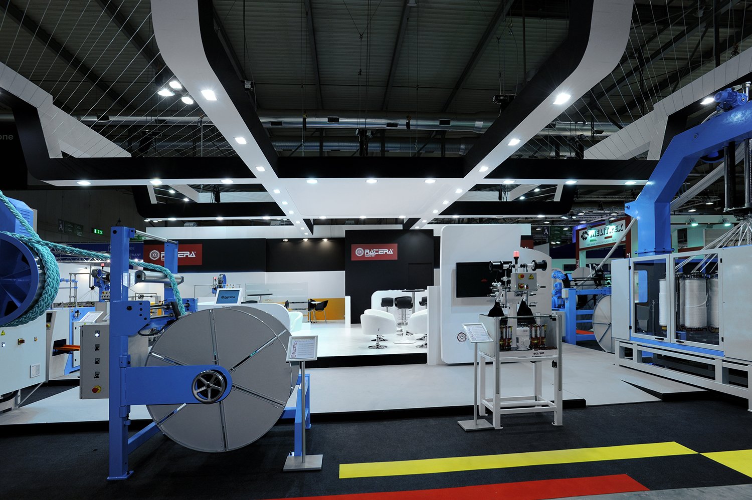 Stand de feria: ITMA 2015: construcción de stand en Vissual Events, vista 3