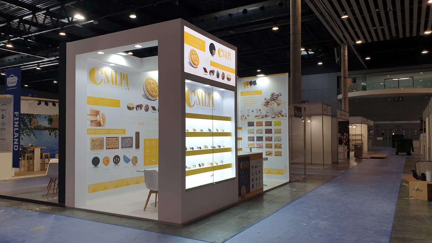 Stand de feria: Emotiva Design: construcción de stand en Fira Barcelona, vista 1